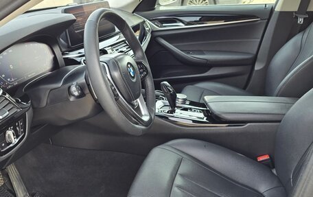 BMW 5 серия, 2021 год, 9 фотография