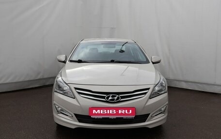 Hyundai Solaris II рестайлинг, 2015 год, 1 219 000 рублей, 2 фотография