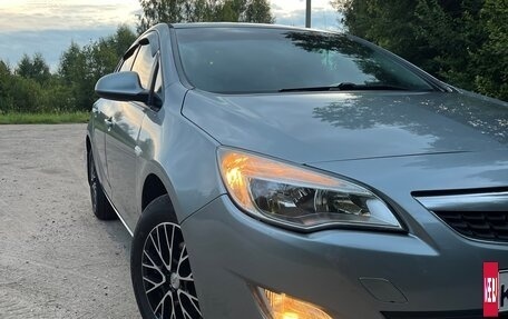 Opel Astra J, 2010 год, 830 000 рублей, 4 фотография