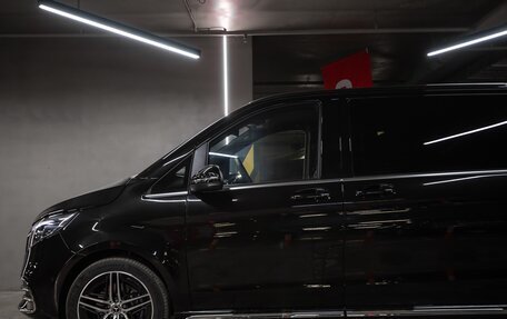 Mercedes-Benz V-Класс, 2024 год, 18 000 000 рублей, 9 фотография