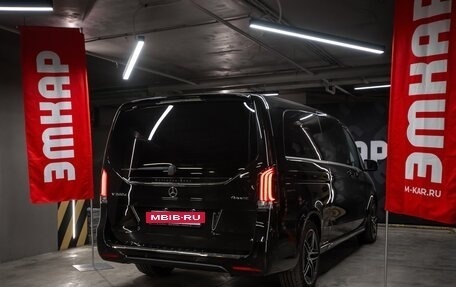 Mercedes-Benz V-Класс, 2024 год, 18 000 000 рублей, 13 фотография