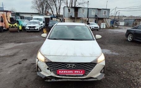 Hyundai Solaris II рестайлинг, 2021 год, 910 000 рублей, 5 фотография