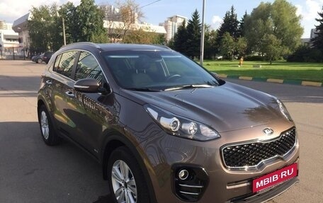 KIA Sportage IV рестайлинг, 2018 год, 2 545 000 рублей, 2 фотография