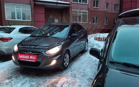 Hyundai Solaris II рестайлинг, 2012 год, 870 000 рублей, 7 фотография