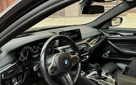 BMW 5 серия, 2017 год, 3 950 000 рублей, 15 фотография