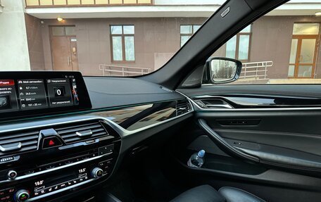 BMW 5 серия, 2017 год, 3 950 000 рублей, 7 фотография