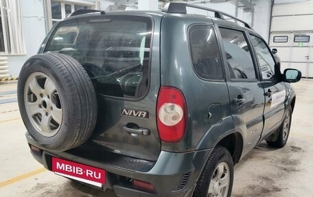 Chevrolet Niva I рестайлинг, 2011 год, 288 940 рублей, 3 фотография