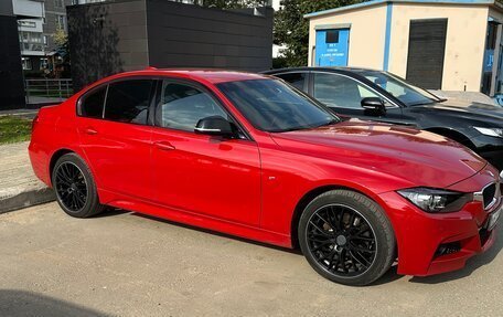 BMW 3 серия, 2015 год, 2 100 000 рублей, 17 фотография