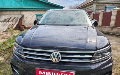 Volkswagen Tiguan II, 2019 год, 3 273 000 рублей, 1 фотография