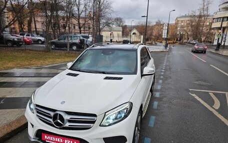 Mercedes-Benz GLE, 2015 год, 4 000 000 рублей, 14 фотография