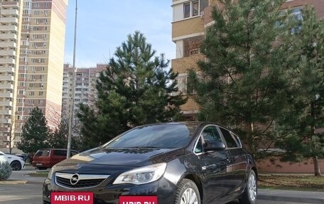 Opel Astra J, 2010 год, 830 000 рублей, 3 фотография