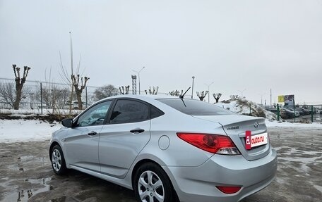 Hyundai Solaris II рестайлинг, 2013 год, 690 000 рублей, 5 фотография