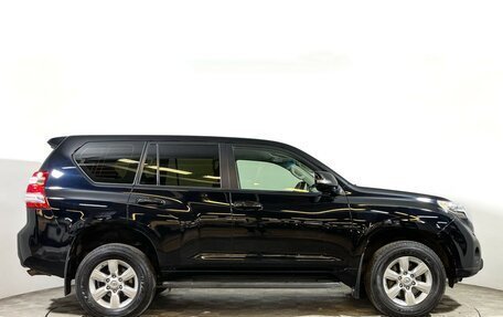 Toyota Land Cruiser Prado 150 рестайлинг 2, 2015 год, 3 377 000 рублей, 4 фотография