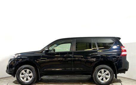 Toyota Land Cruiser Prado 150 рестайлинг 2, 2015 год, 3 377 000 рублей, 8 фотография