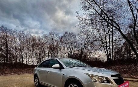 Chevrolet Cruze II, 2010 год, 580 000 рублей, 3 фотография