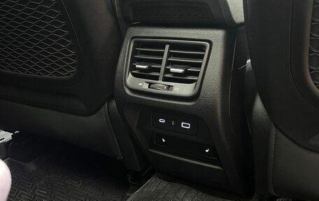 Geely Tugella FY11, 2023 год, 3 000 000 рублей, 37 фотография