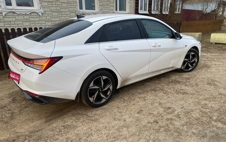 Hyundai Elantra, 2021 год, 2 600 000 рублей, 1 фотография