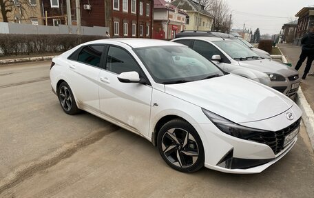 Hyundai Elantra, 2021 год, 2 600 000 рублей, 3 фотография