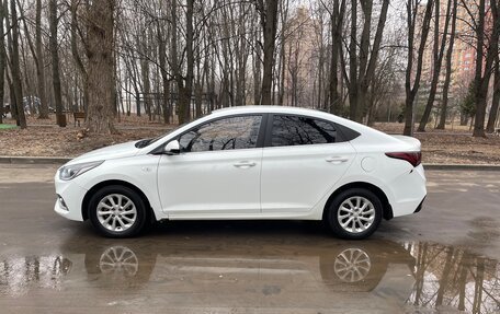 Hyundai Solaris II рестайлинг, 2018 год, 1 140 000 рублей, 3 фотография