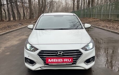 Hyundai Solaris II рестайлинг, 2018 год, 1 140 000 рублей, 7 фотография