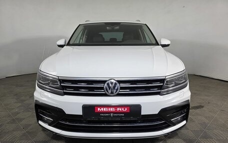 Volkswagen Tiguan II, 2018 год, 2 650 000 рублей, 2 фотография