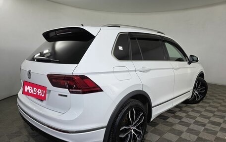 Volkswagen Tiguan II, 2018 год, 2 650 000 рублей, 6 фотография