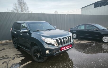 Toyota Land Cruiser Prado 150 рестайлинг 2, 2015 год, 3 290 000 рублей, 10 фотография