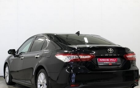 Toyota Camry, 2020 год, 3 200 000 рублей, 6 фотография