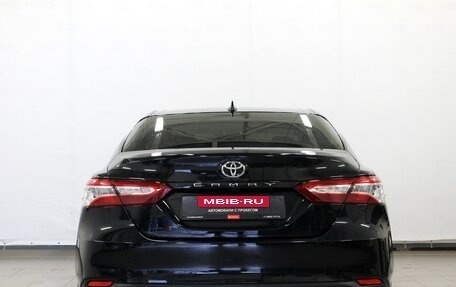 Toyota Camry, 2020 год, 3 200 000 рублей, 5 фотография