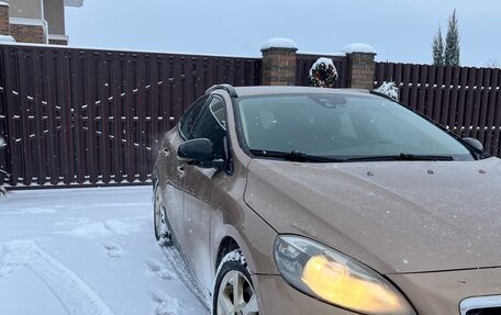 Volvo V40 Cross Country I, 2013 год, 800 000 рублей, 3 фотография