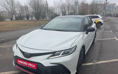 Toyota Camry, 2022 год, 3 240 000 рублей, 1 фотография