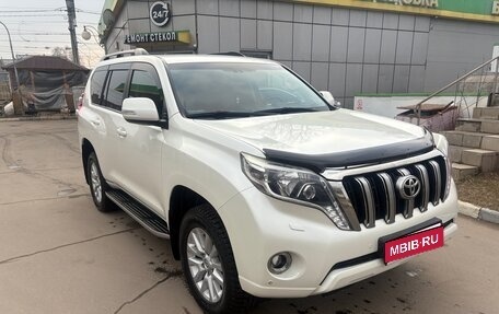 Toyota Land Cruiser Prado 150 рестайлинг 2, 2013 год, 3 850 000 рублей, 3 фотография