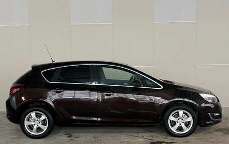 Opel Astra J, 2014 год, 750 000 рублей, 2 фотография