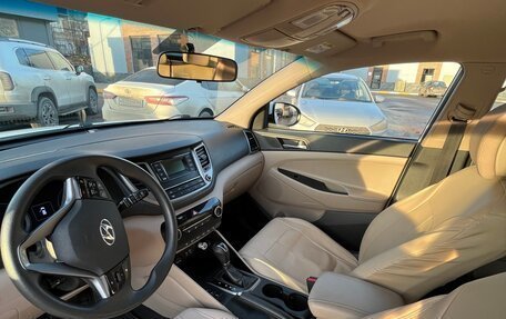 Hyundai Tucson III, 2016 год, 2 000 000 рублей, 9 фотография