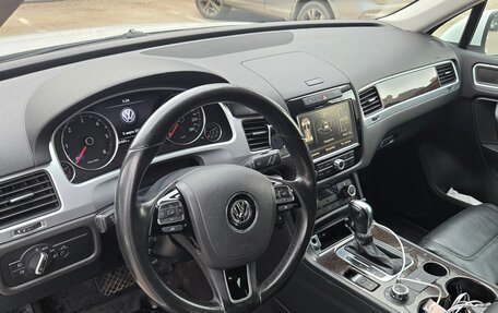 Volkswagen Touareg III, 2012 год, 1 950 000 рублей, 8 фотография