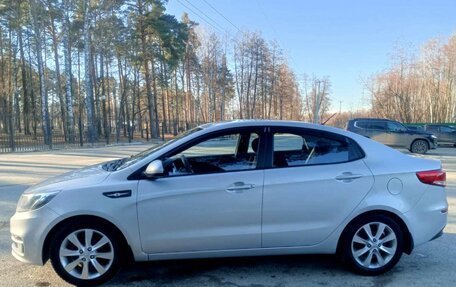 KIA Rio III рестайлинг, 2015 год, 990 000 рублей, 2 фотография