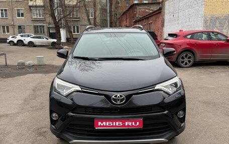 Toyota RAV4, 2015 год, 2 800 000 рублей, 1 фотография