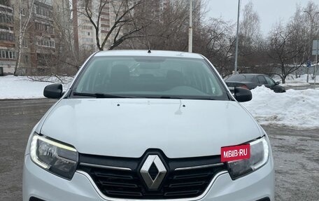 Renault Logan II, 2020 год, 605 000 рублей, 3 фотография