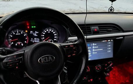 KIA Rio IV, 2017 год, 1 375 000 рублей, 2 фотография