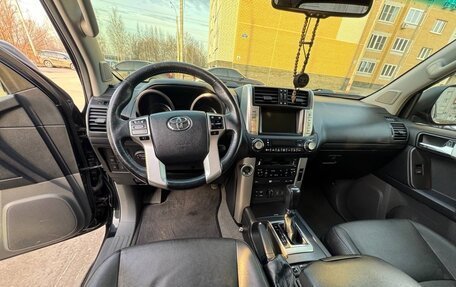 Toyota Land Cruiser Prado 150 рестайлинг 2, 2013 год, 3 400 000 рублей, 7 фотография