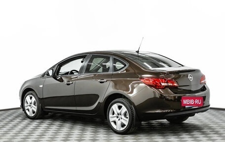 Opel Astra J, 2013 год, 855 000 рублей, 4 фотография