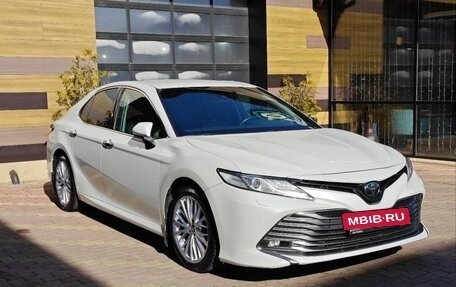 Toyota Camry, 2018 год, 2 890 000 рублей, 5 фотография