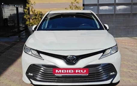 Toyota Camry, 2018 год, 2 890 000 рублей, 3 фотография