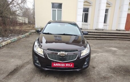 Chevrolet Cruze II, 2013 год, 800 000 рублей, 1 фотография