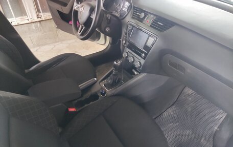 Skoda Octavia, 2019 год, 1 600 000 рублей, 19 фотография
