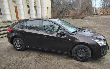 Chevrolet Cruze II, 2013 год, 800 000 рублей, 3 фотография