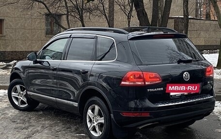 Volkswagen Touareg III, 2013 год, 2 399 990 рублей, 2 фотография