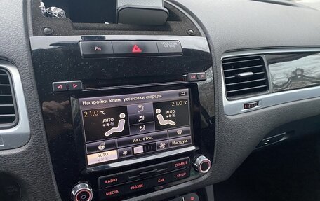 Volkswagen Touareg III, 2013 год, 2 399 990 рублей, 10 фотография