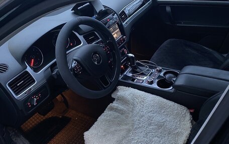 Volkswagen Touareg III, 2013 год, 2 399 990 рублей, 12 фотография