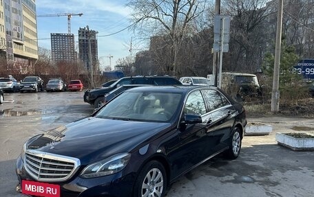 Mercedes-Benz E-Класс, 2013 год, 1 950 000 рублей, 8 фотография